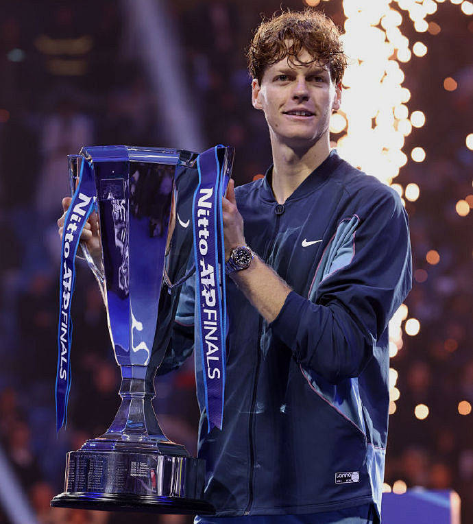 ATP总决赛翻盘联合杯，辛纳刷新纪录