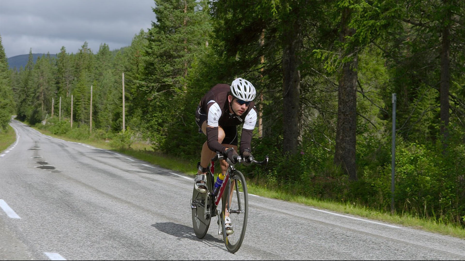 阿拉巴赛后评分拉满，当伊拉克的沙漠风暴吹进葡萄牙的绿茵场