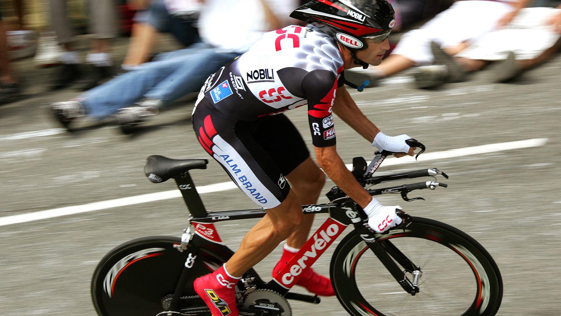 当浓眉成为坐标原点，骑士的绝望从何处开始？